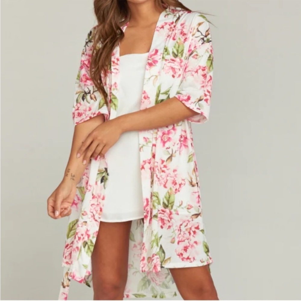 ShowMeYourMuMu Floral  Kimono Robe One size fits most